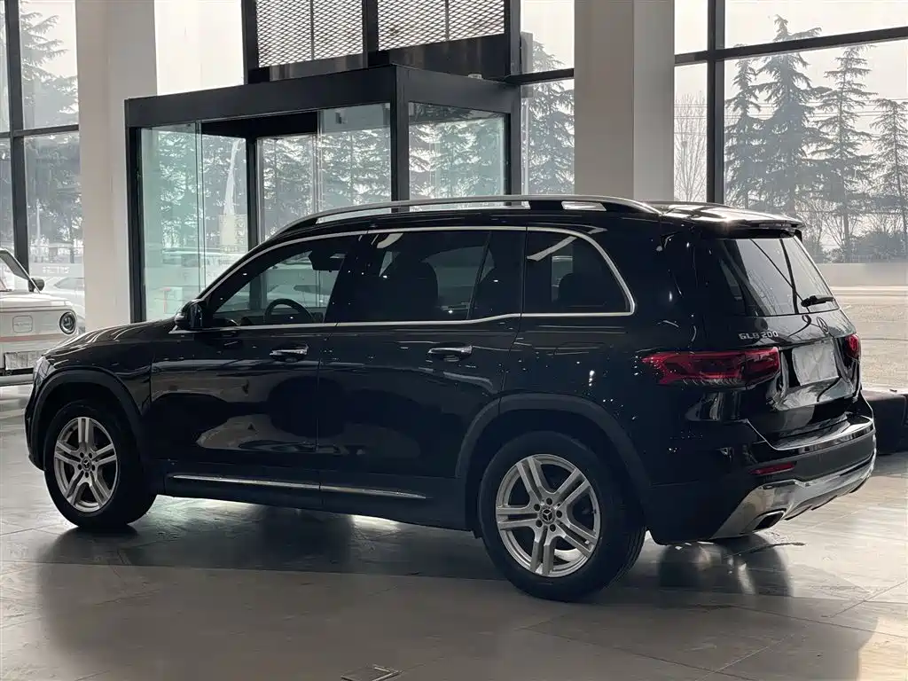 Mercedes-Benz GLB 2021 — фото 28