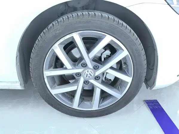 Volkswagen Golf 2020