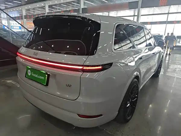 Li Auto L9 2025