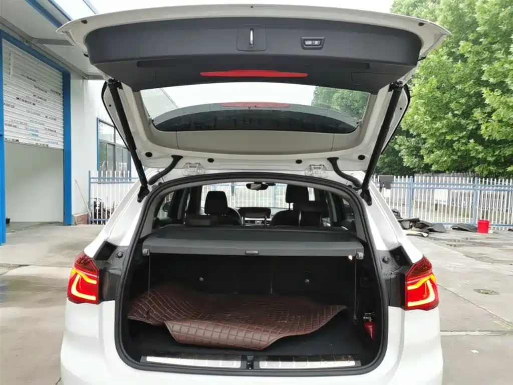 BMW X1 2018 — фото 19