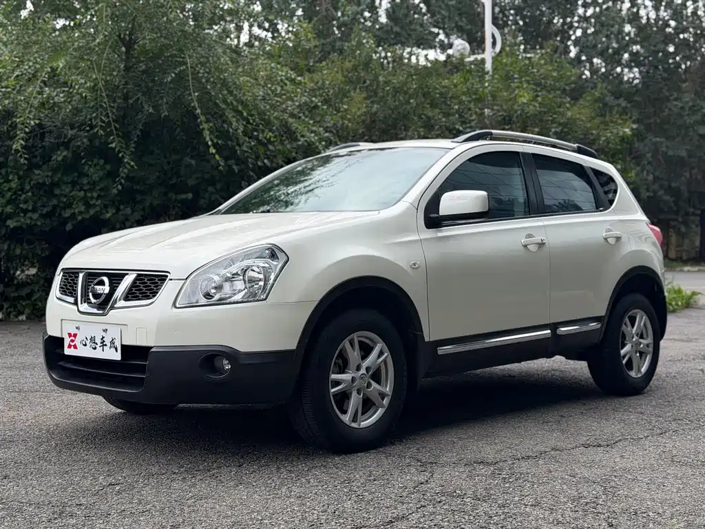 Nissan Qashqai 2014 — фото 1