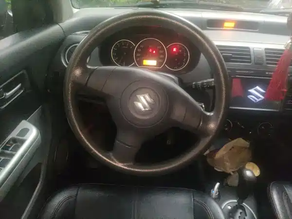 Suzuki Swift 2015
