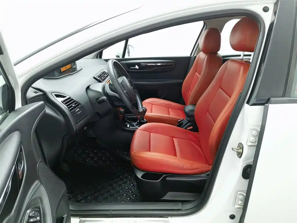 Citroen C-Quatre 2015 — фото 10