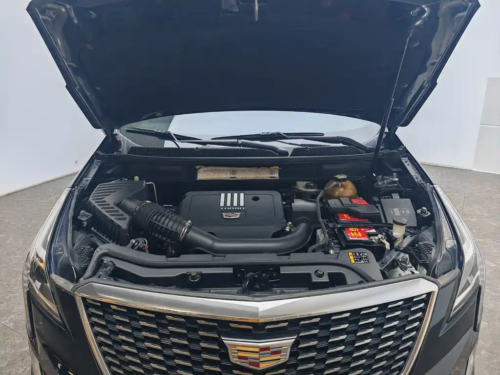 Cadillac XT5 2020 — фото 13