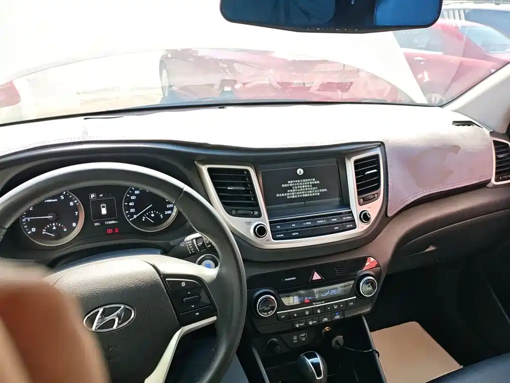 Hyundai Tucson 2018 — фото 7