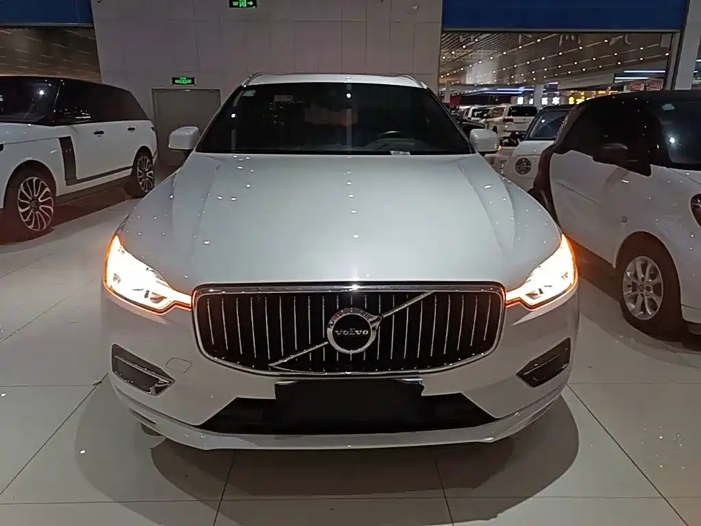 Volvo XC60 2020 — фото 3