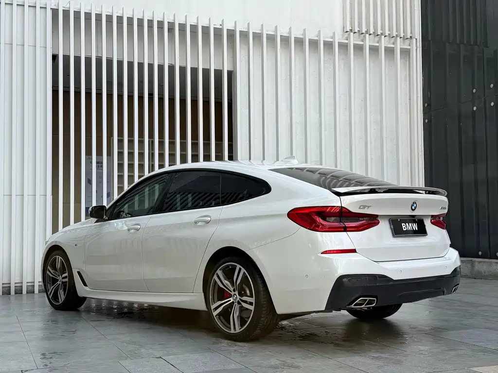 BMW 6 Series GT 2021 — фото 15