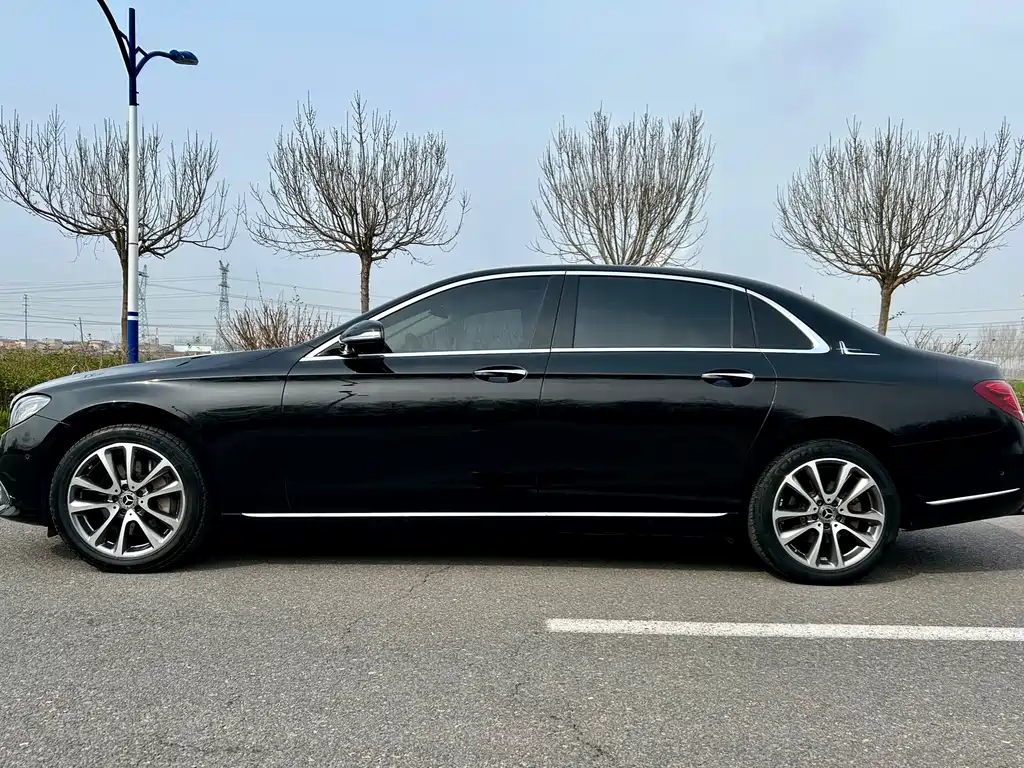 Mercedes-Benz E-Class 2019 — фото 3