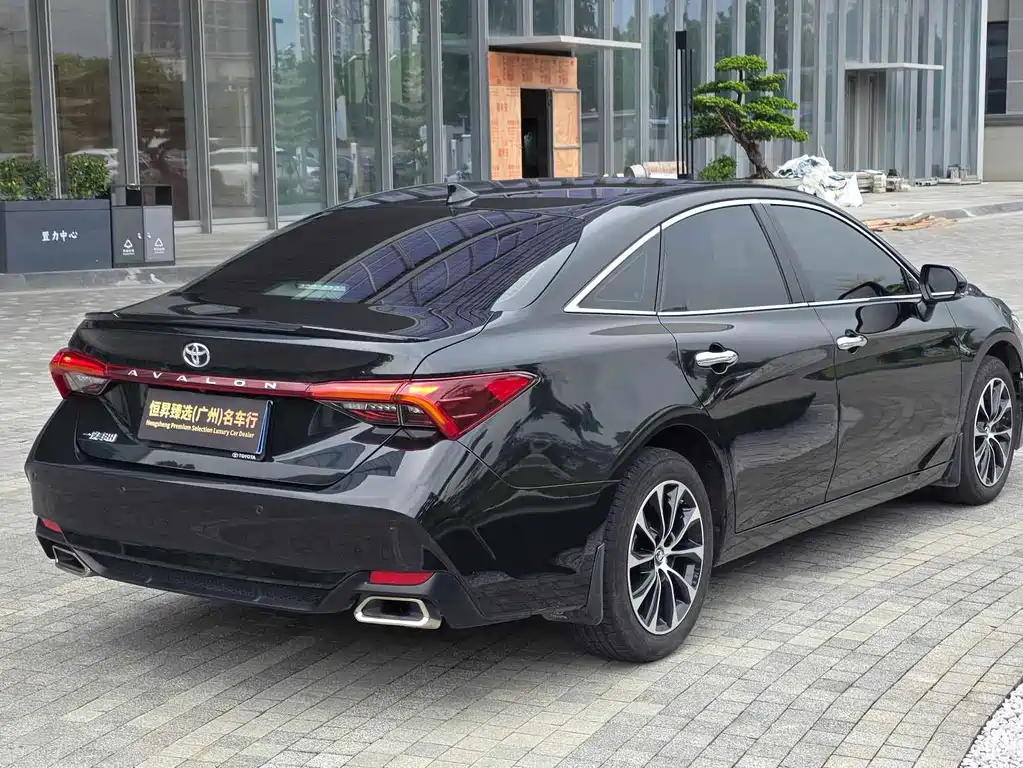 Toyota Avalon 2022 — фото 9