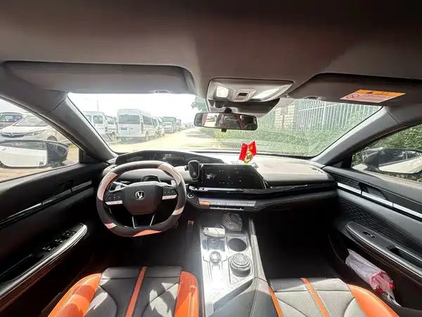 Changan UNI-V 2024