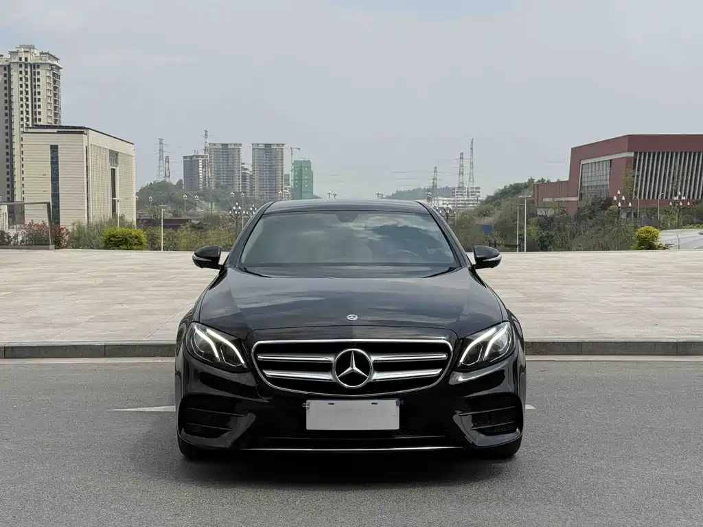 Mercedes-Benz E-Class 2020 — фото 19
