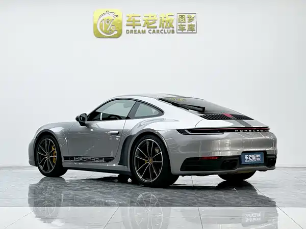 Porsche 911 2020