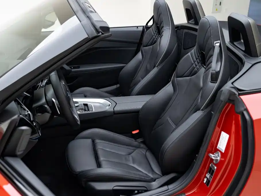 BMW Z4 2022 — фото 11