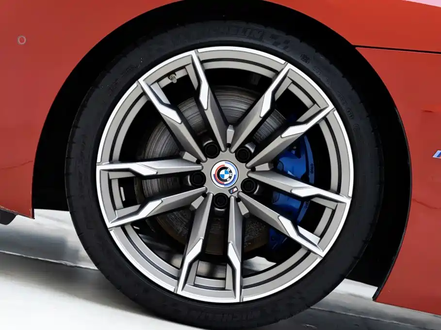 BMW Z4 2022 — фото 5