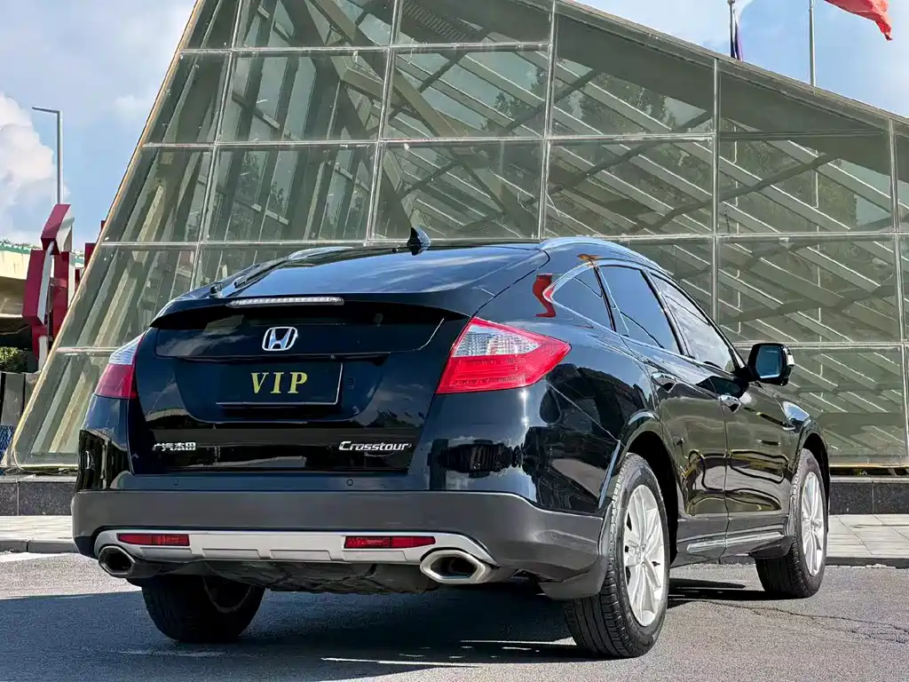 Honda Crosstour 2015 — фото 9