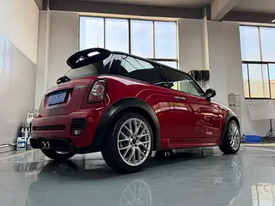 MINI MINI 2012