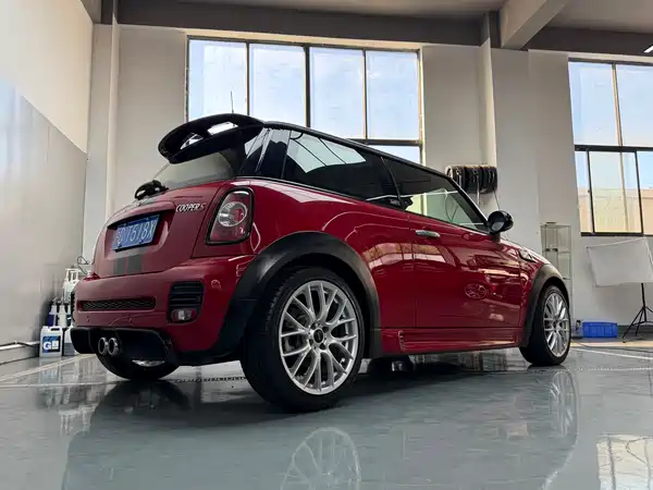 MINI 2012