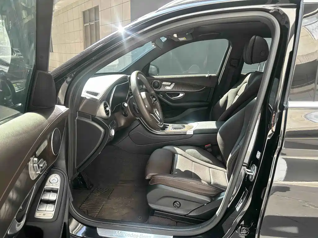 Mercedes-Benz GLC 2020 — фото 15
