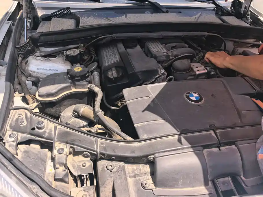 BMW X1 2014 — фото 10