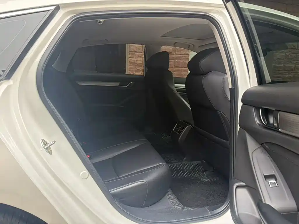 Honda Accord 2020 — фото 15