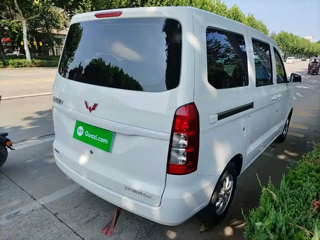 Wuling Hongguang V 2024