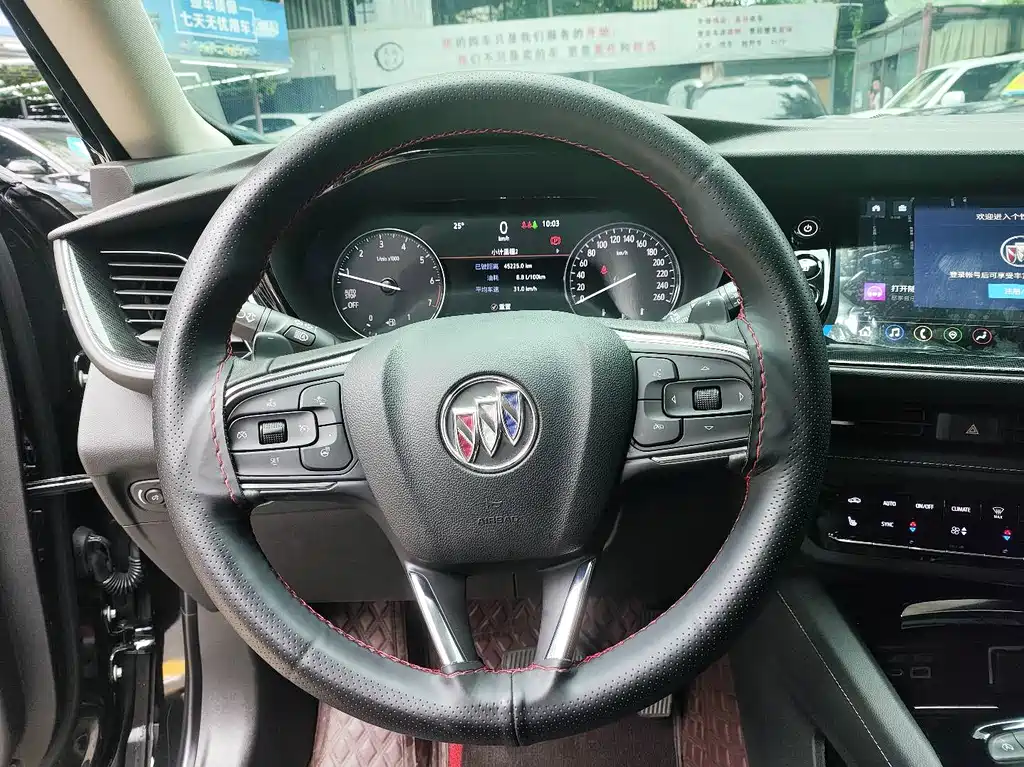 Buick Envision Plus 2023 — фото 11