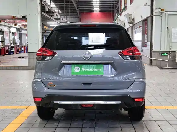 Nissan X-Trail 2025