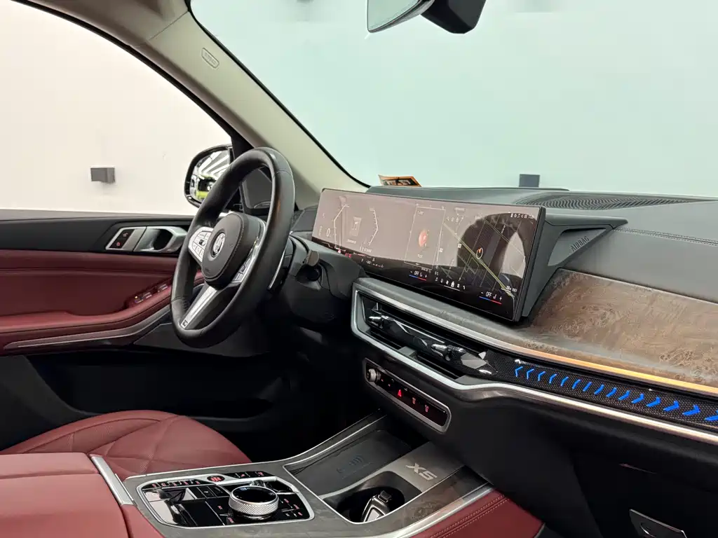 BMW X5 2024 — фото 11