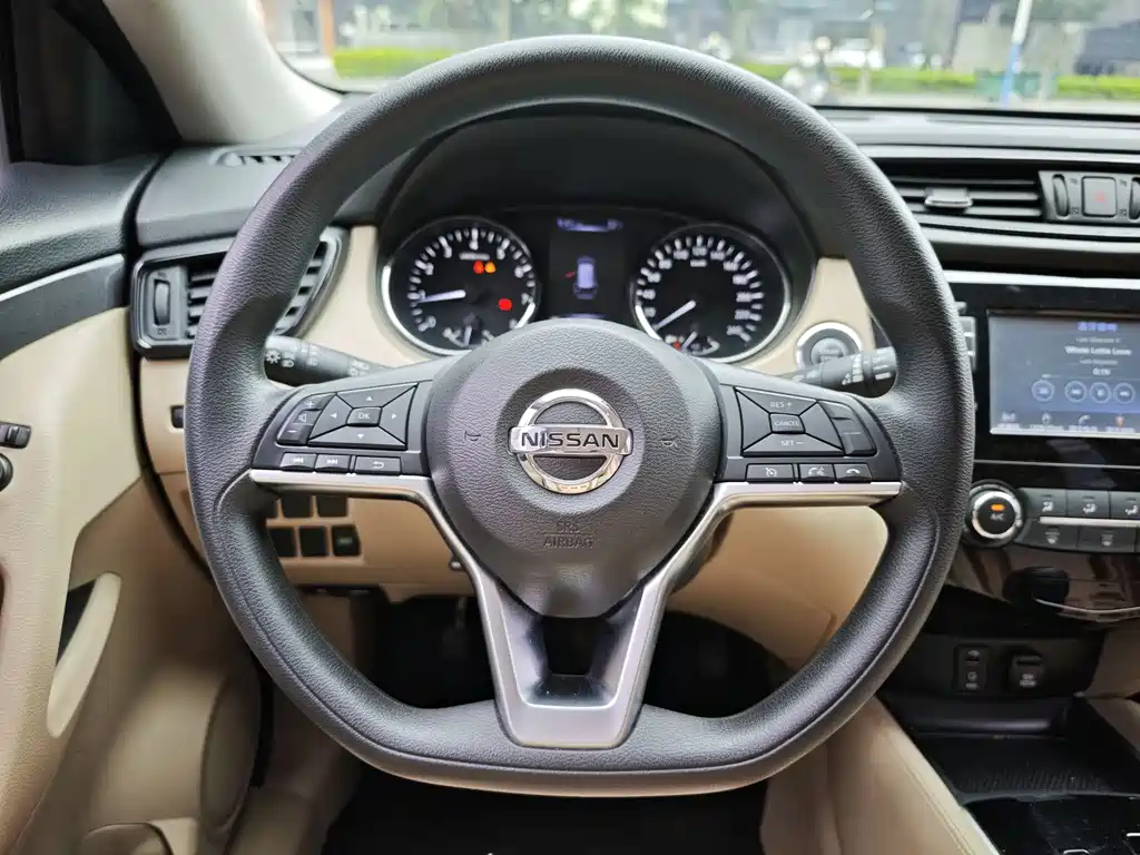 Nissan X-Trail 2018 — фото 8