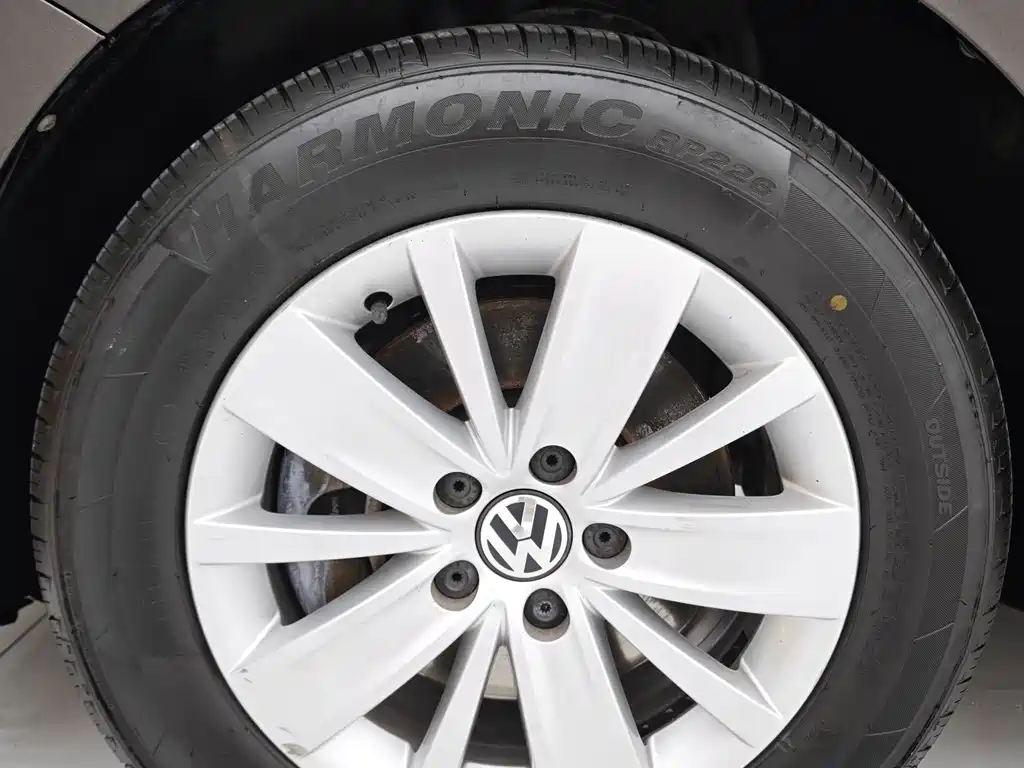 Volkswagen Sharan 2015 — фото 22