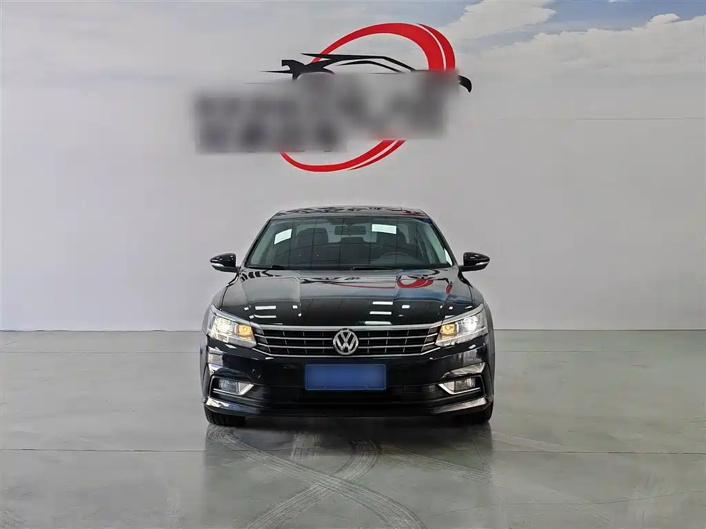 Volkswagen Passat 2018 — фото 3