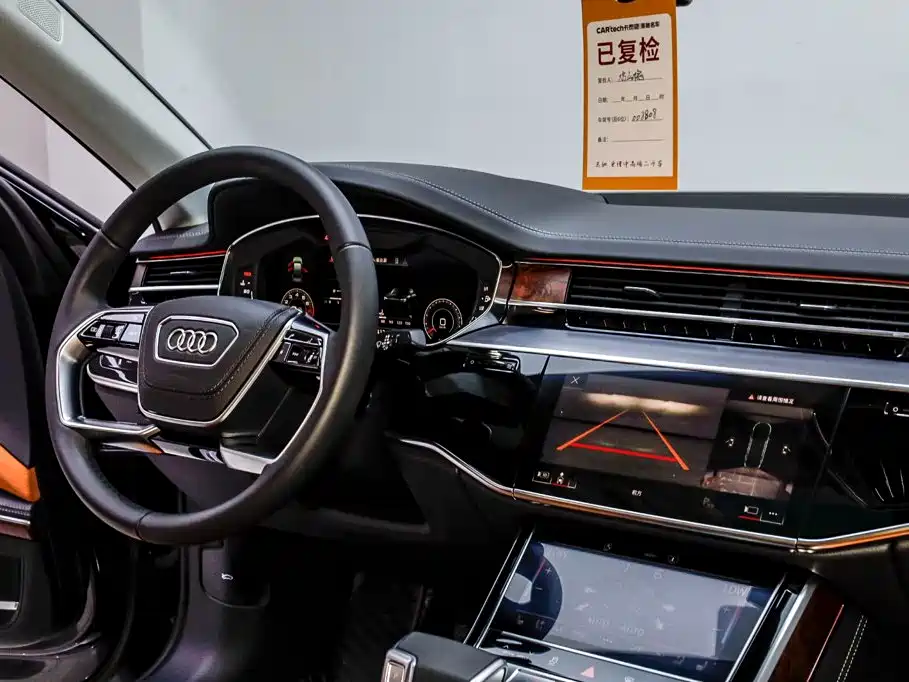 Audi A8 2024 — фото 13