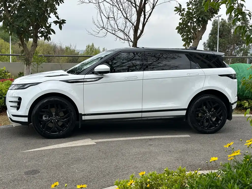 Land Rover Evoque 2022 — фото 8