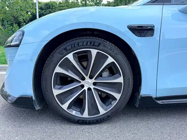 Luxeed S7 2025