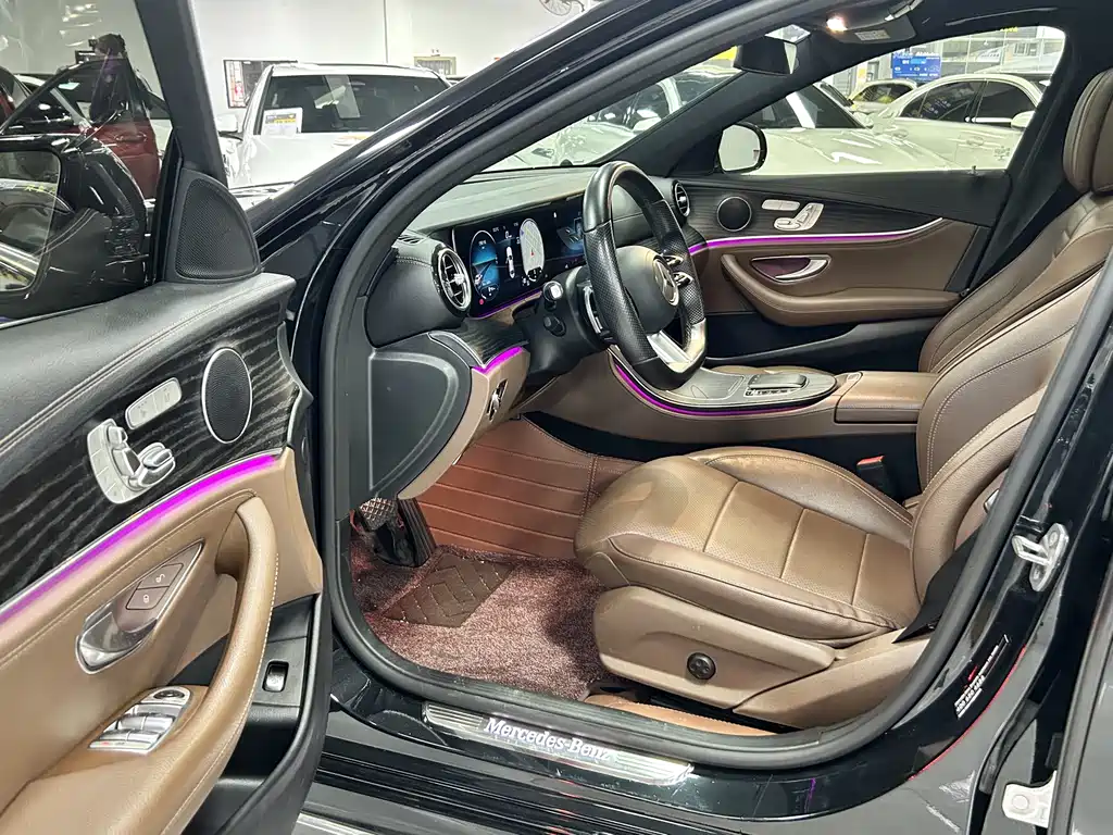 Mercedes-Benz E-Class 2022
