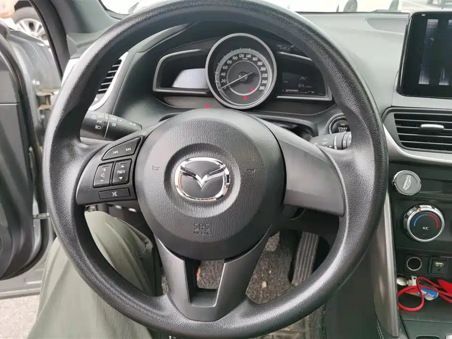 Mazda CX-4 2017 — фото 15