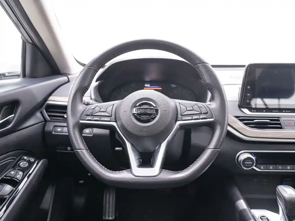 Nissan Teana 2021 — фото 13