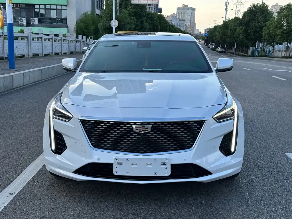 Cadillac CT6 2021 — фото 2