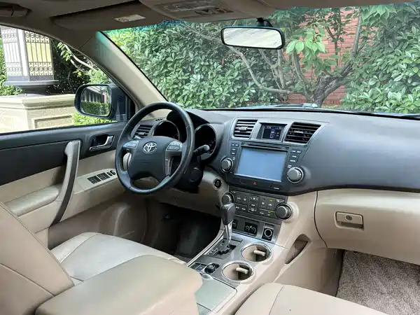 Toyota Highlander 2012
