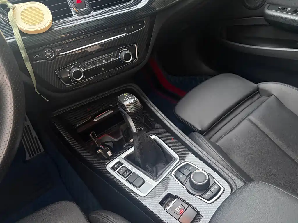 BMW 1 Series 2018