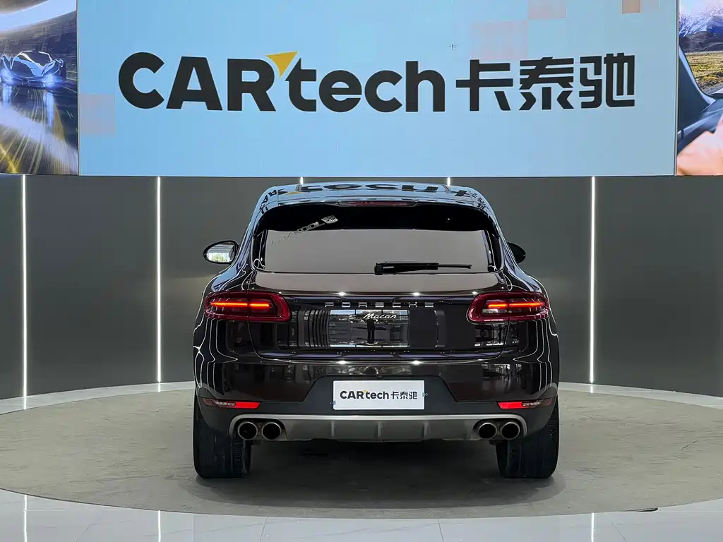 Porsche Macan 2018 — фото 13