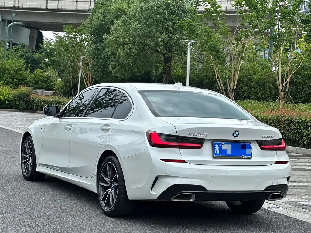 BMW 3 Series 2022