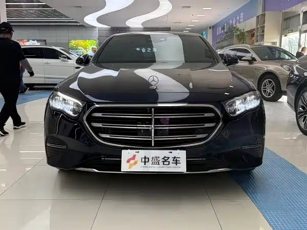 Mercedes-Benz E-Class 2024
