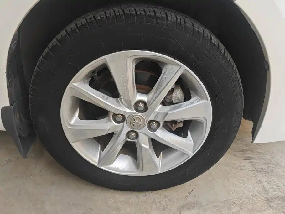 Toyota Yaris L 2016