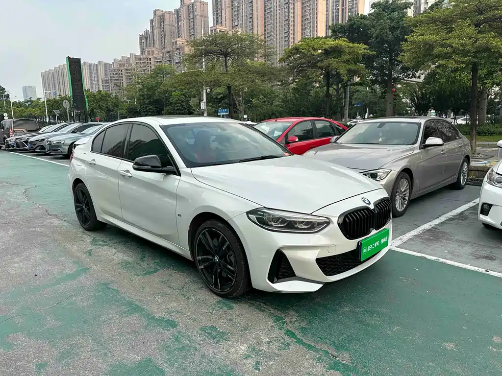 BMW 1 Series 2022