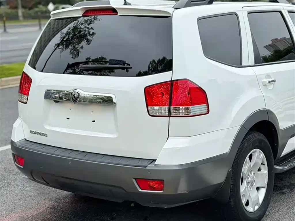 Kia Borrego 2015 — фото 13