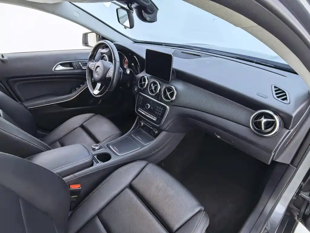Mercedes-Benz GLA 2019 — фото 10