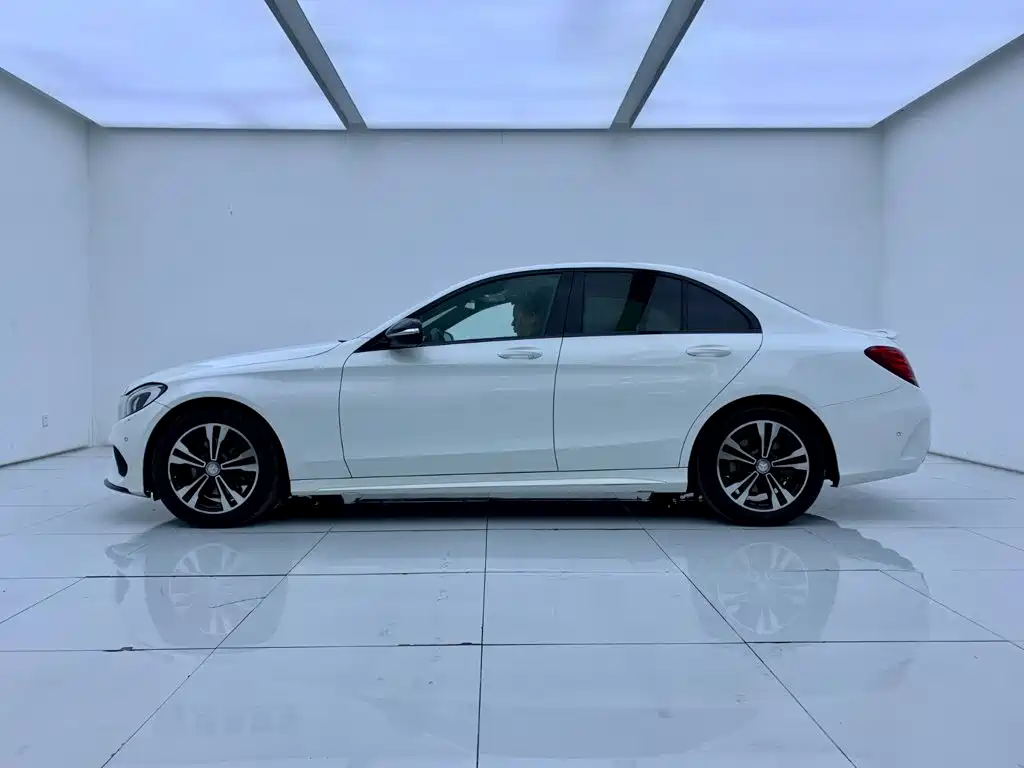 Mercedes-Benz C-Class 2017 — фото 4