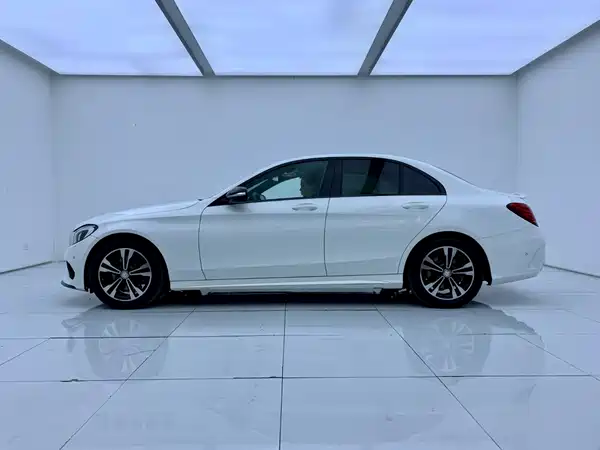 Mercedes-Benz C-Class 2017