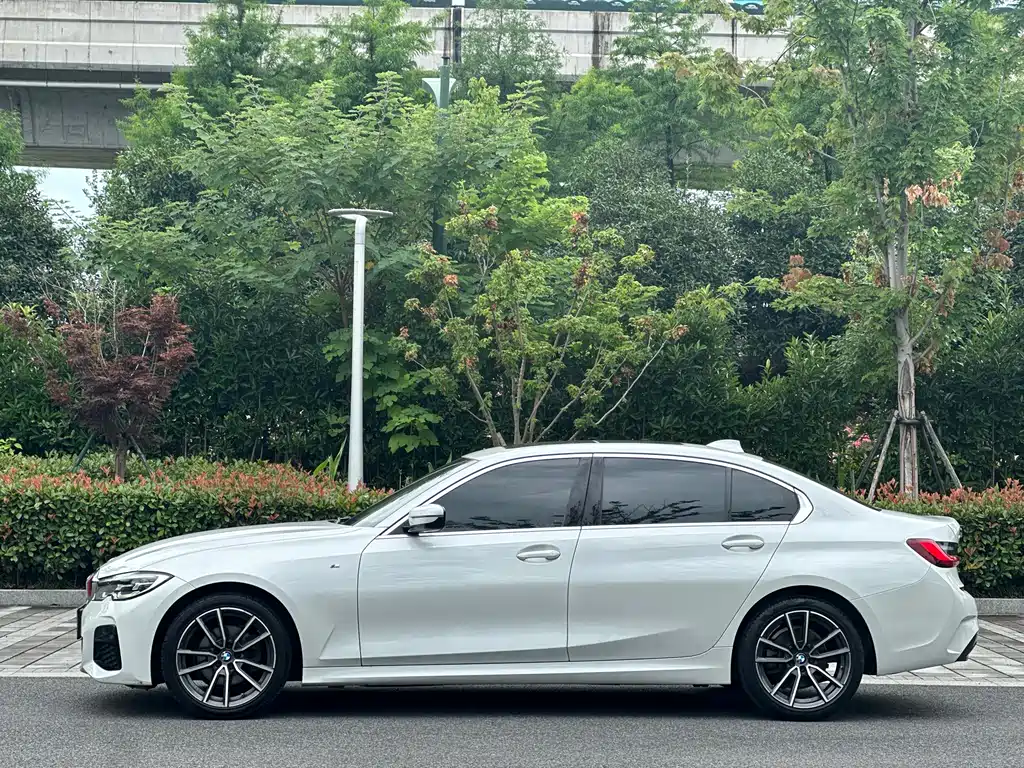 BMW 3 Series 2022